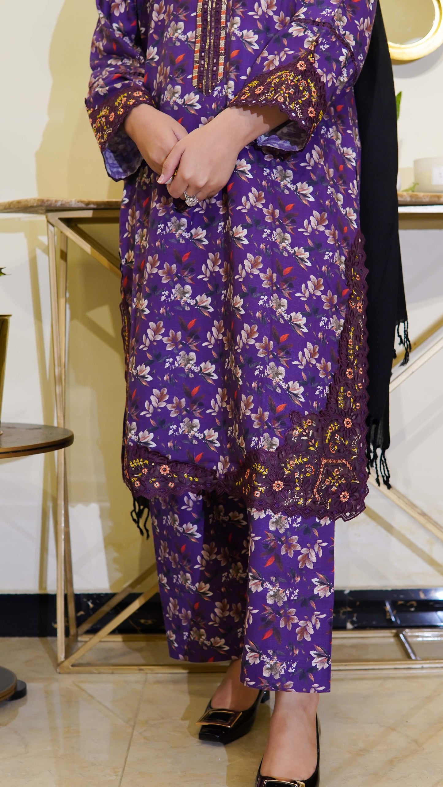 2-Piece Purple Embroidered Khaddar Stitched Suit - Menaalpret