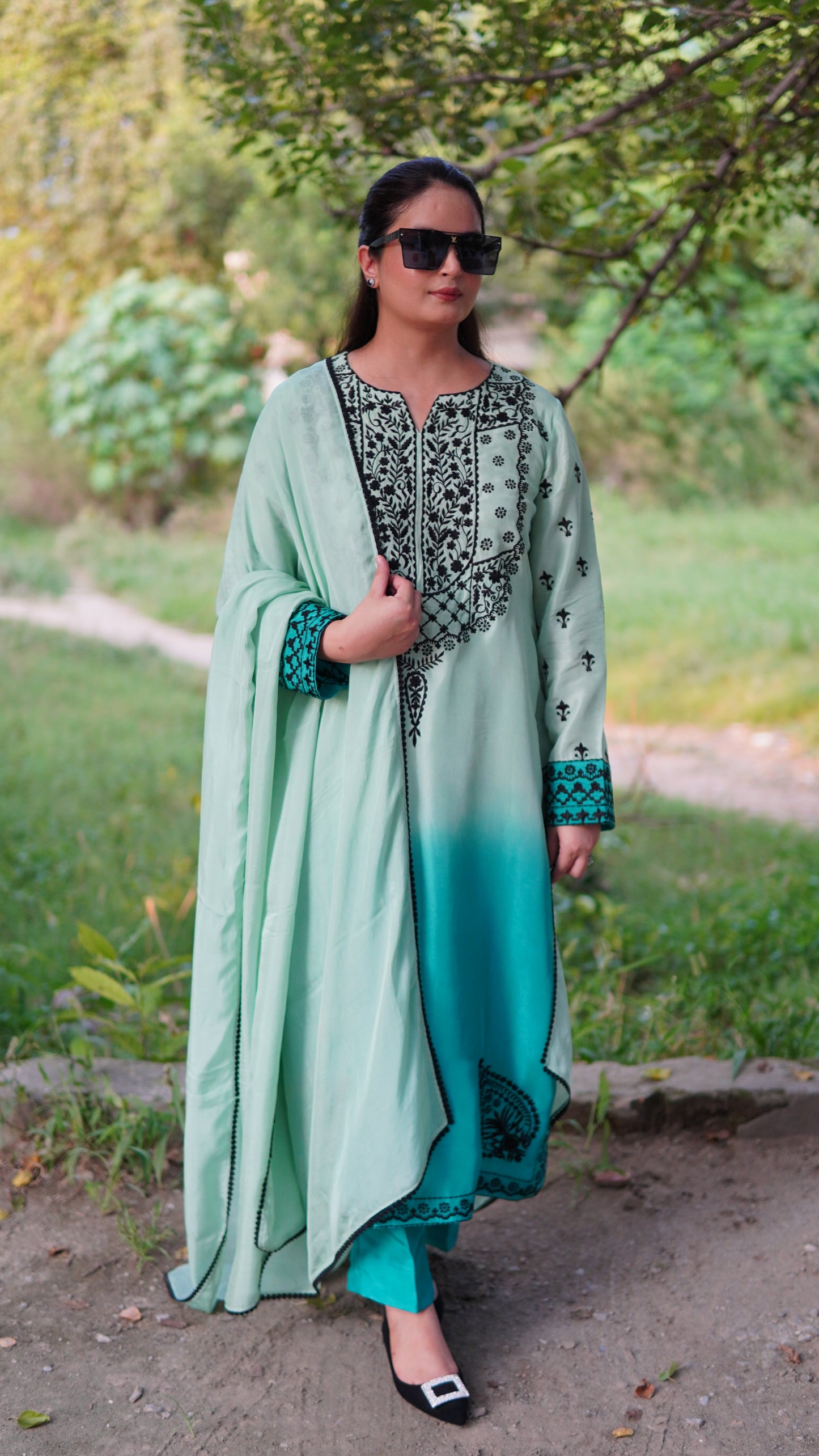Luxury Pret Ombre Emborided Three Piece Dress - Menaalpret