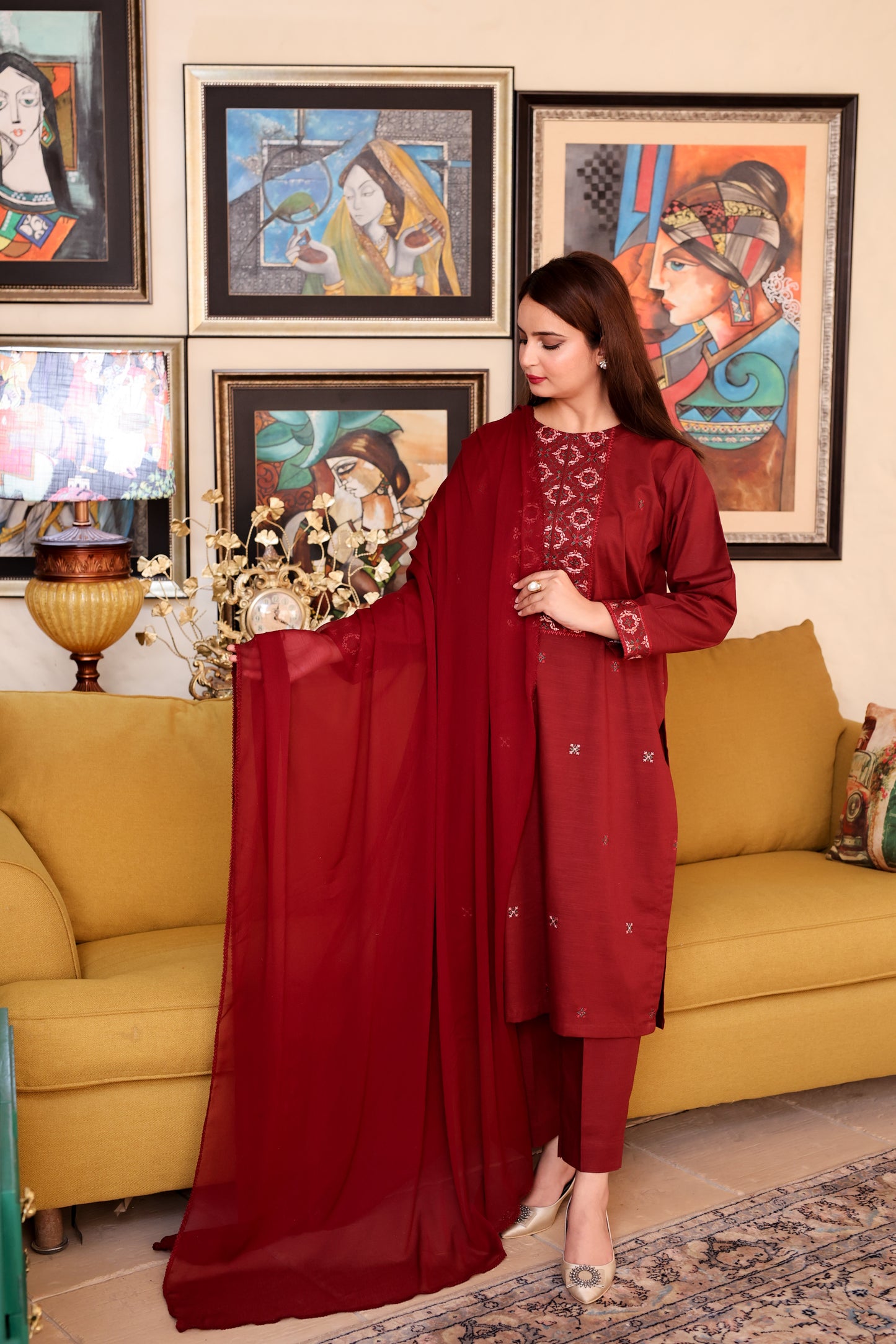 2-Piece Maroon Embroidered Khaddar Stitched Suit - Menaalpret