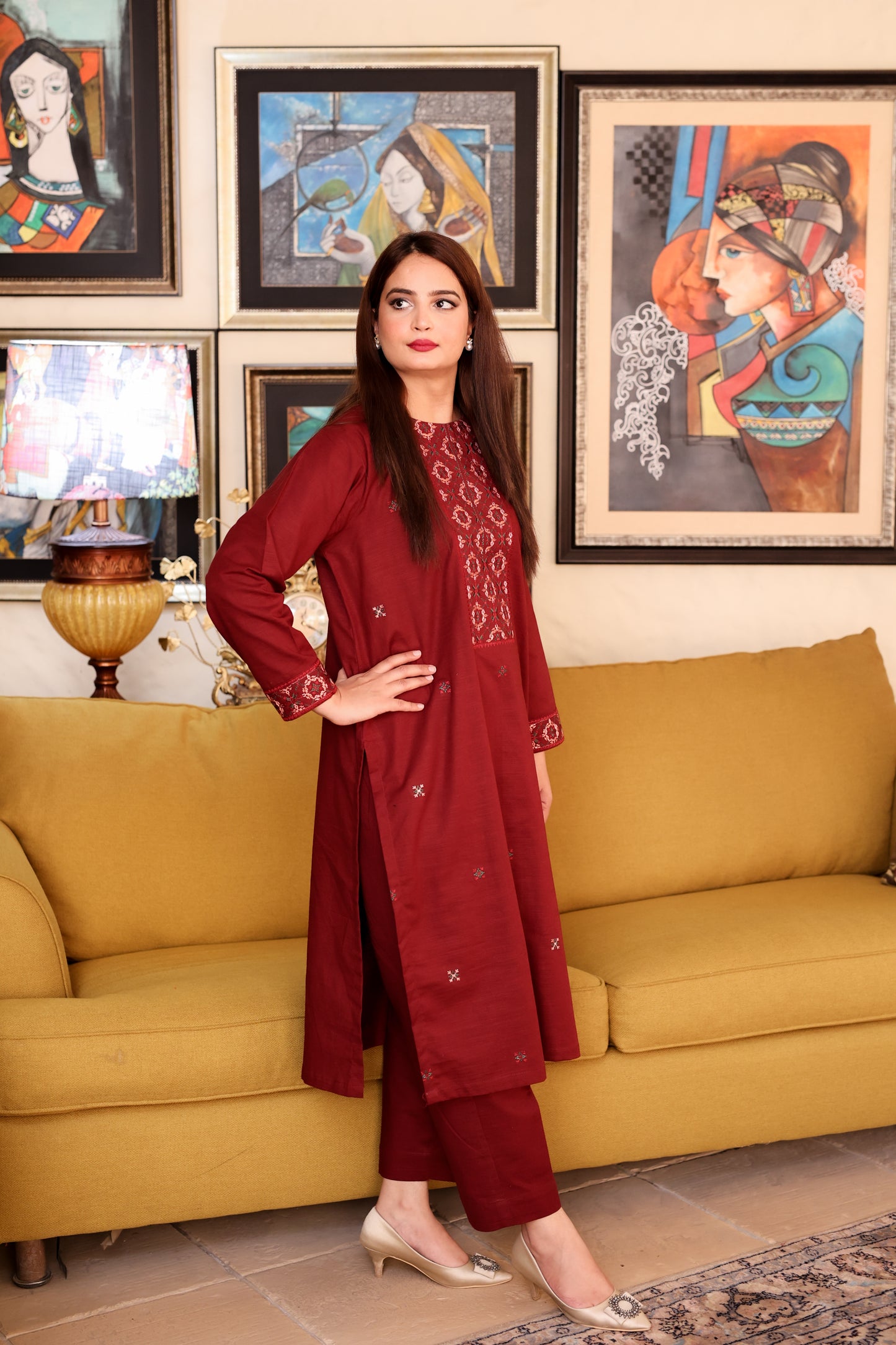 2-Piece Maroon Embroidered Khaddar Stitched Suit - Menaalpret