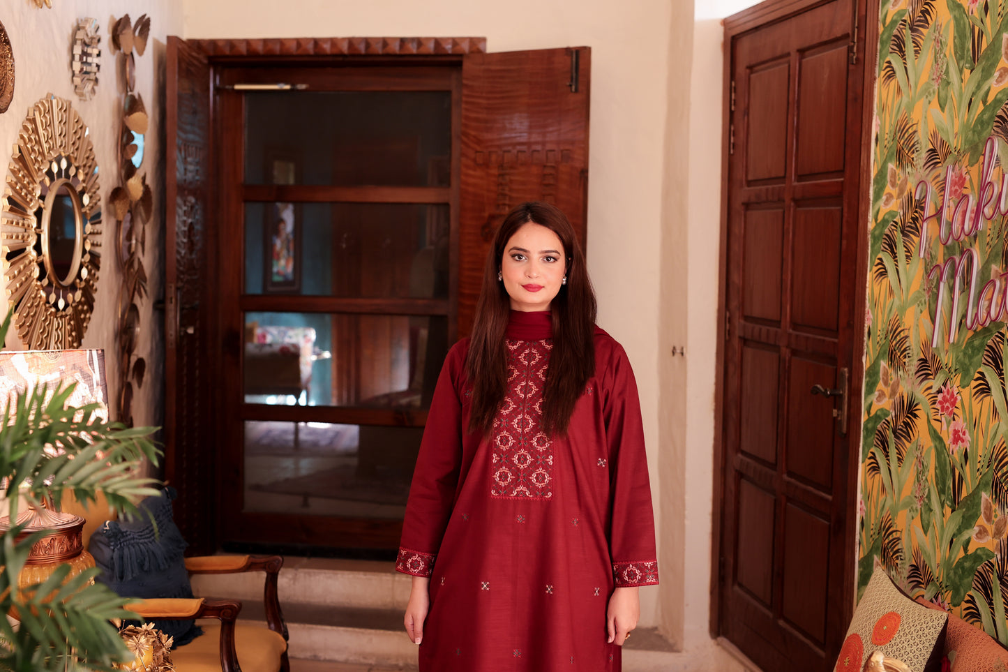2-Piece Maroon Embroidered Khaddar Stitched Suit - Menaalpret