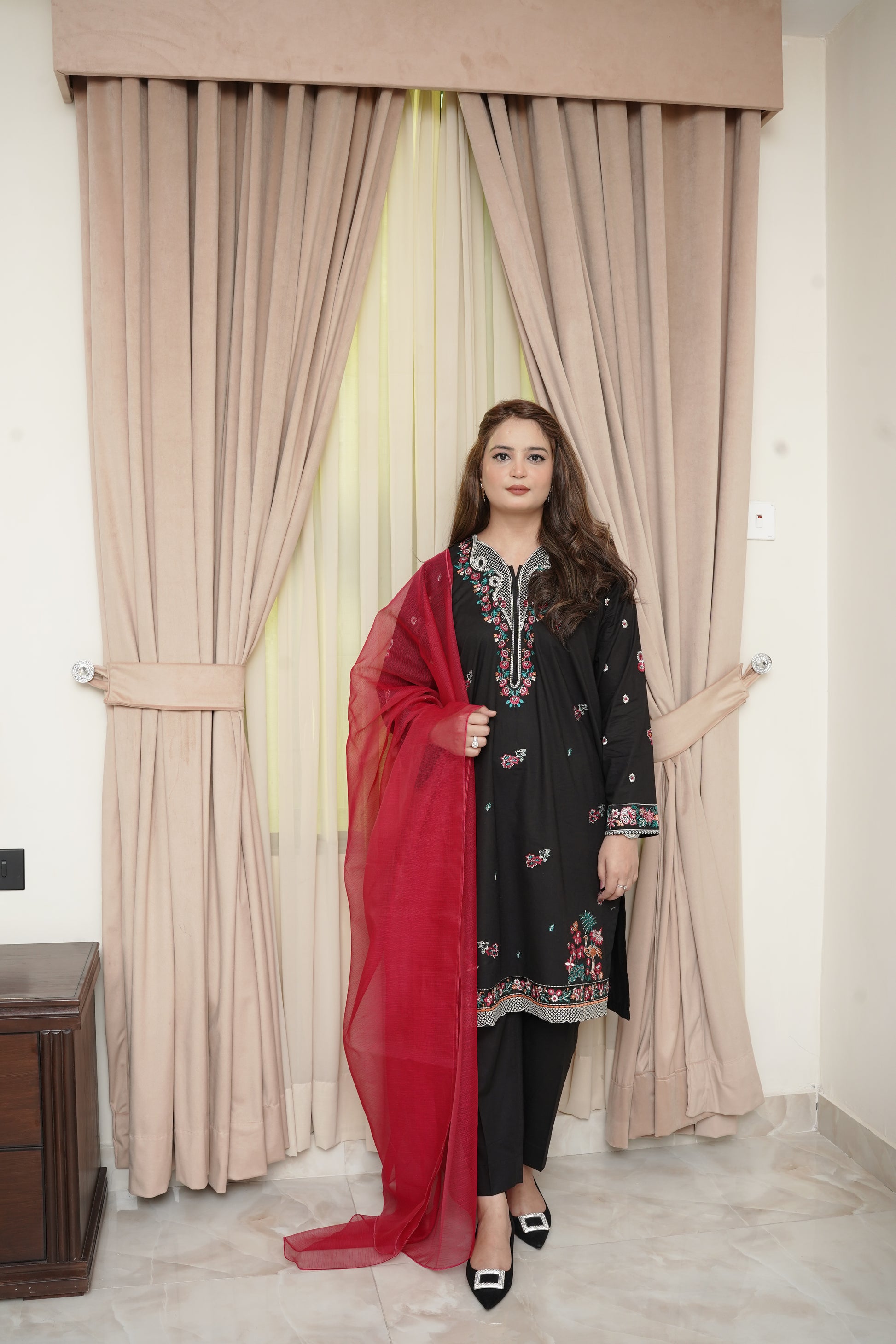 Luxury 3-Piece Black Suit – Multi-Color Embroidery & Khadi Net Dupatta