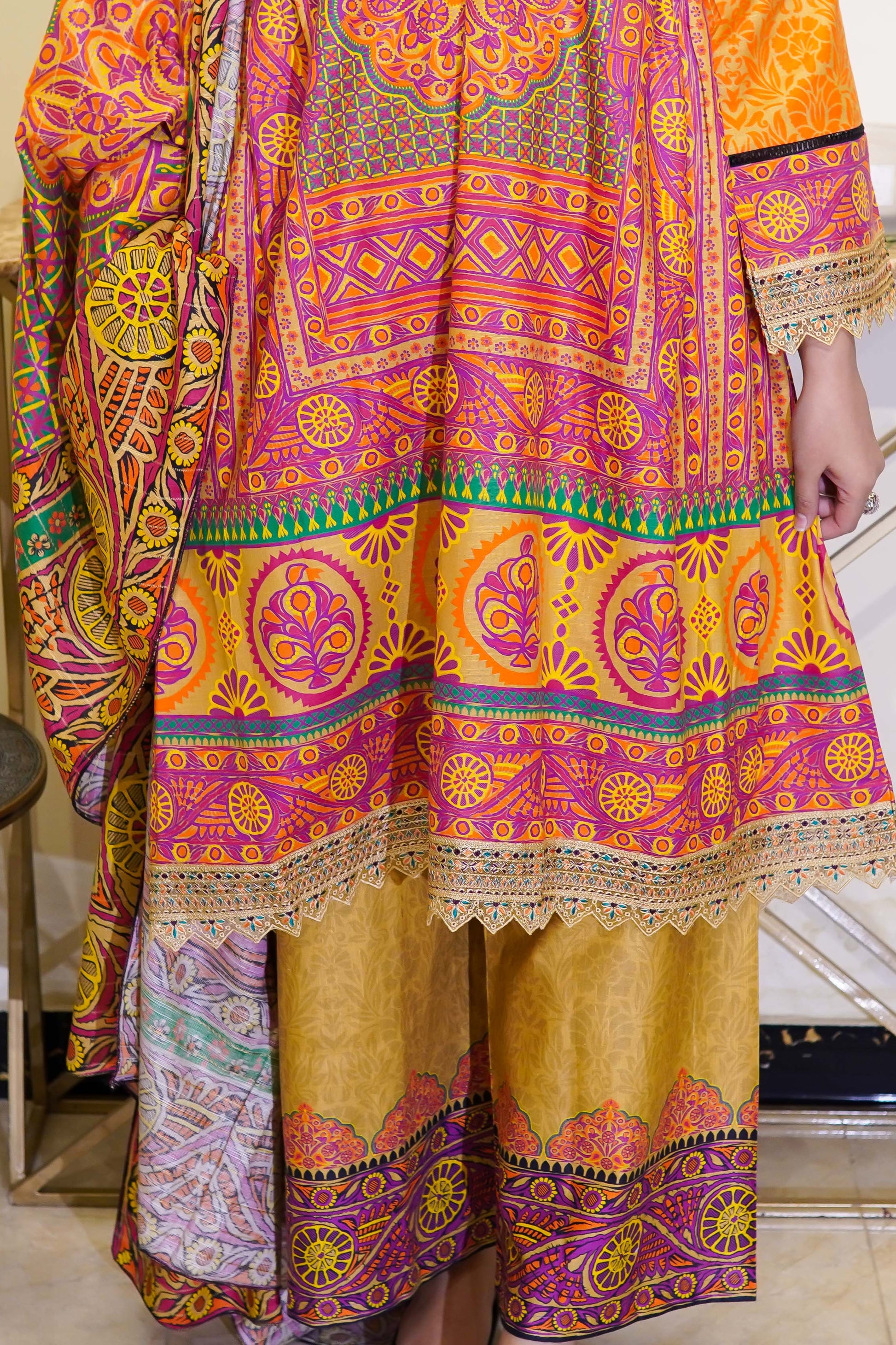 3-Piece Khaddar Embroided Stitched Frock - Menaalpret