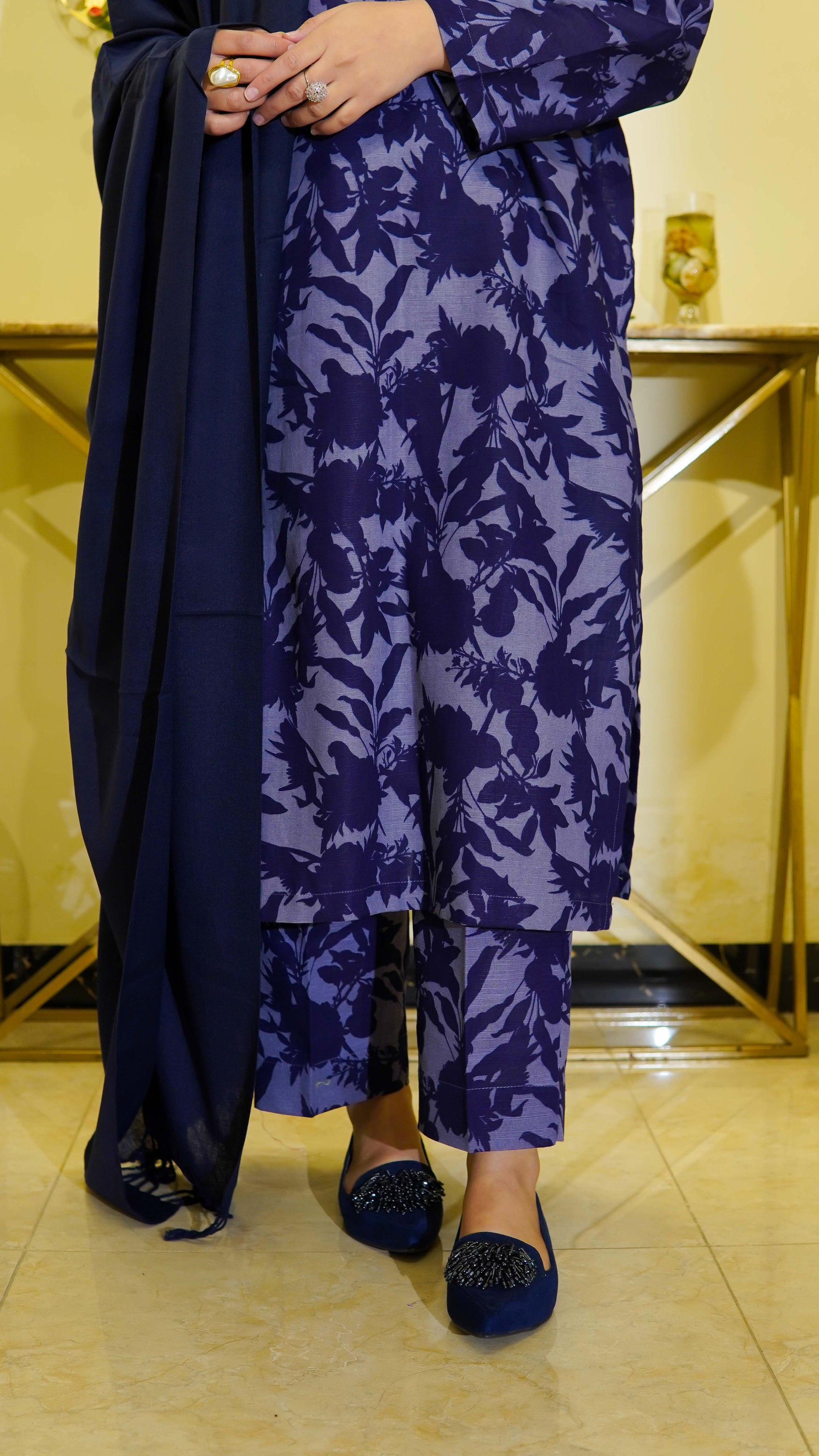 2-Piece Printed Khaddar Stitched Suit - Menaalpret