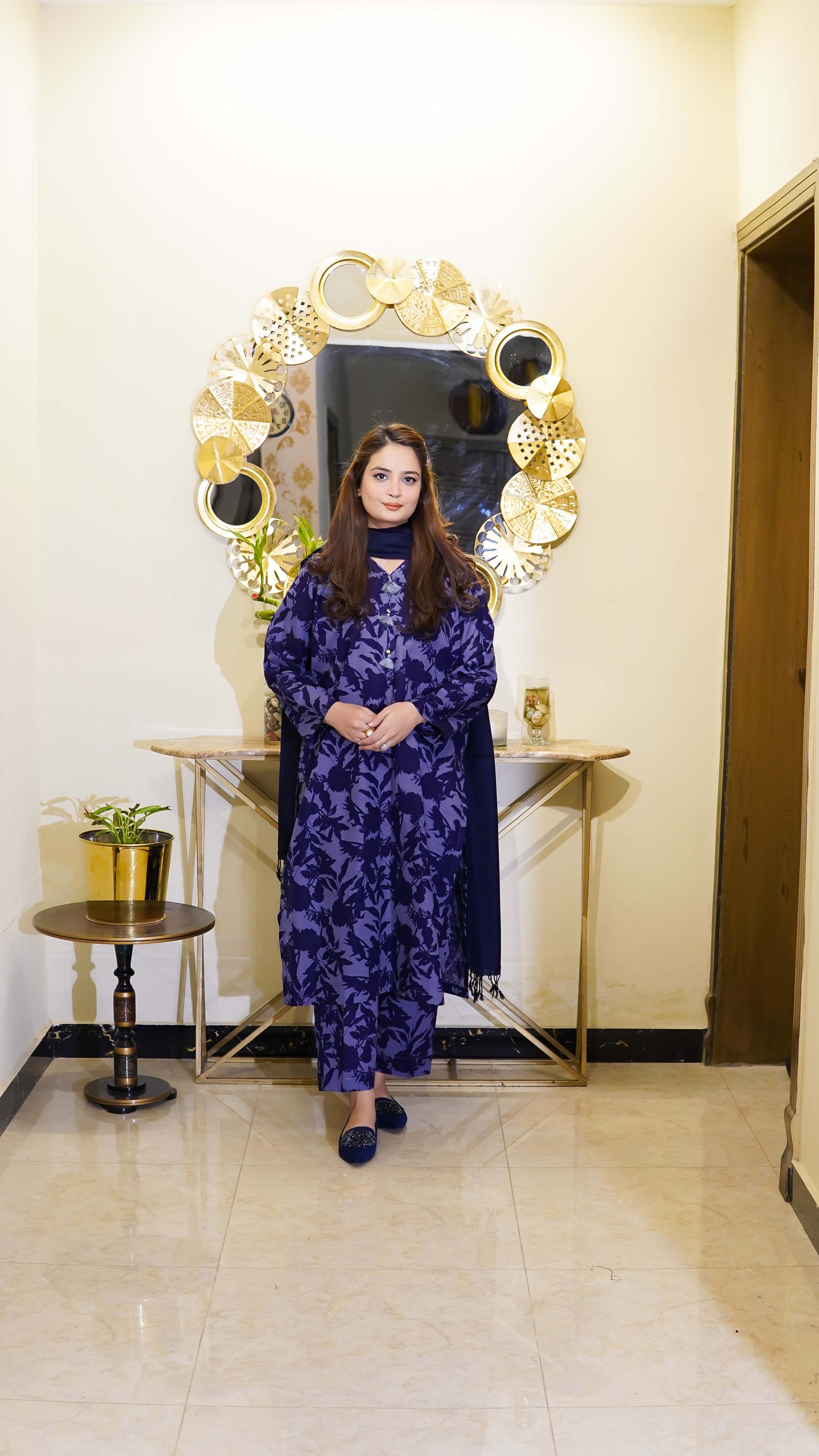 2-Piece Printed Khaddar Stitched Suit - Menaalpret