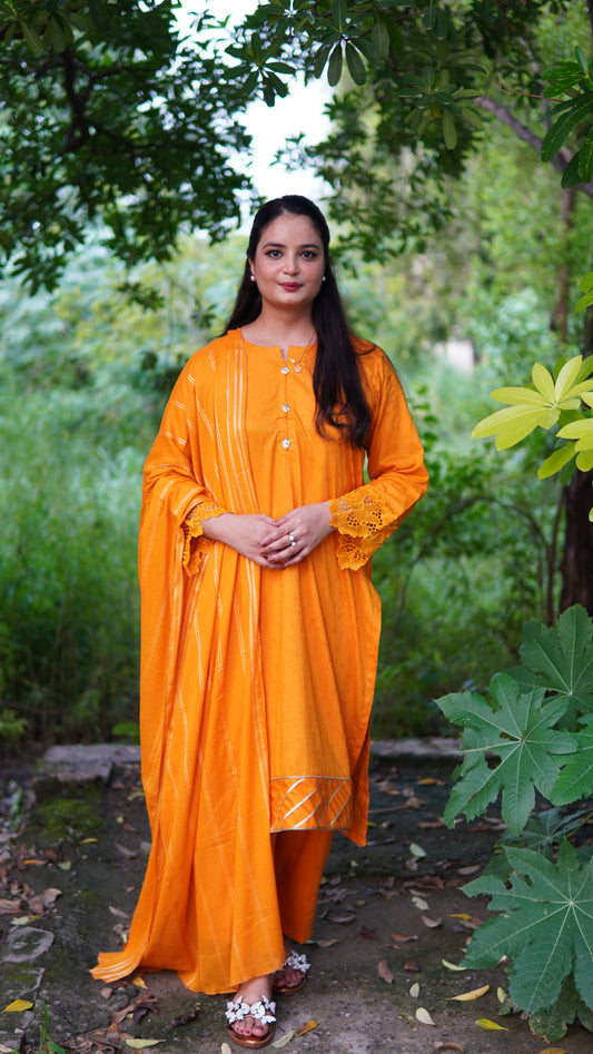 Premium Jacquard Lawn 3-Piece Stitched | Laces & Handmade Tassels - Menaalpret