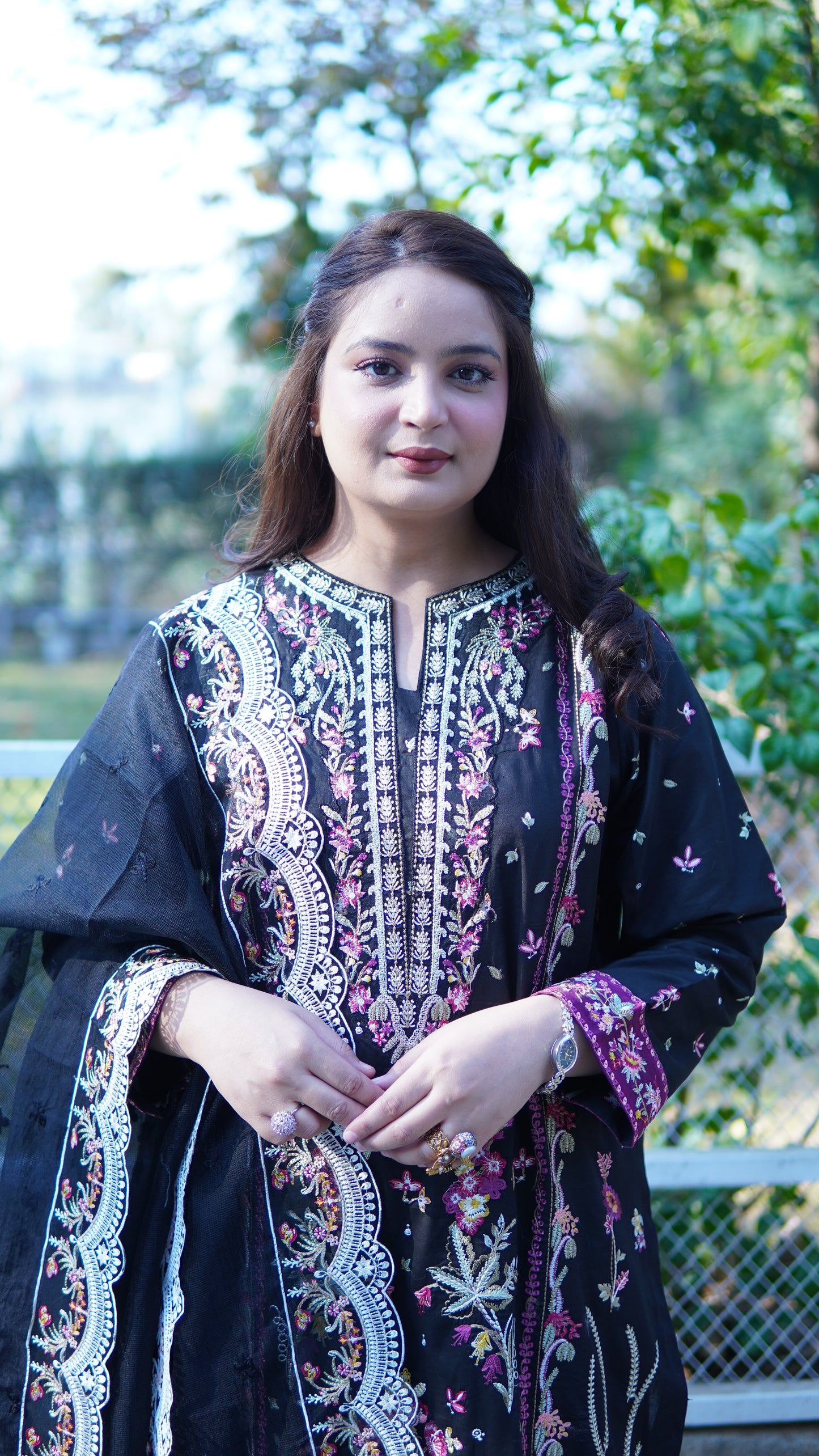 3 Piece Luxury Black Embroidered Stitched Suit - Menaalpret