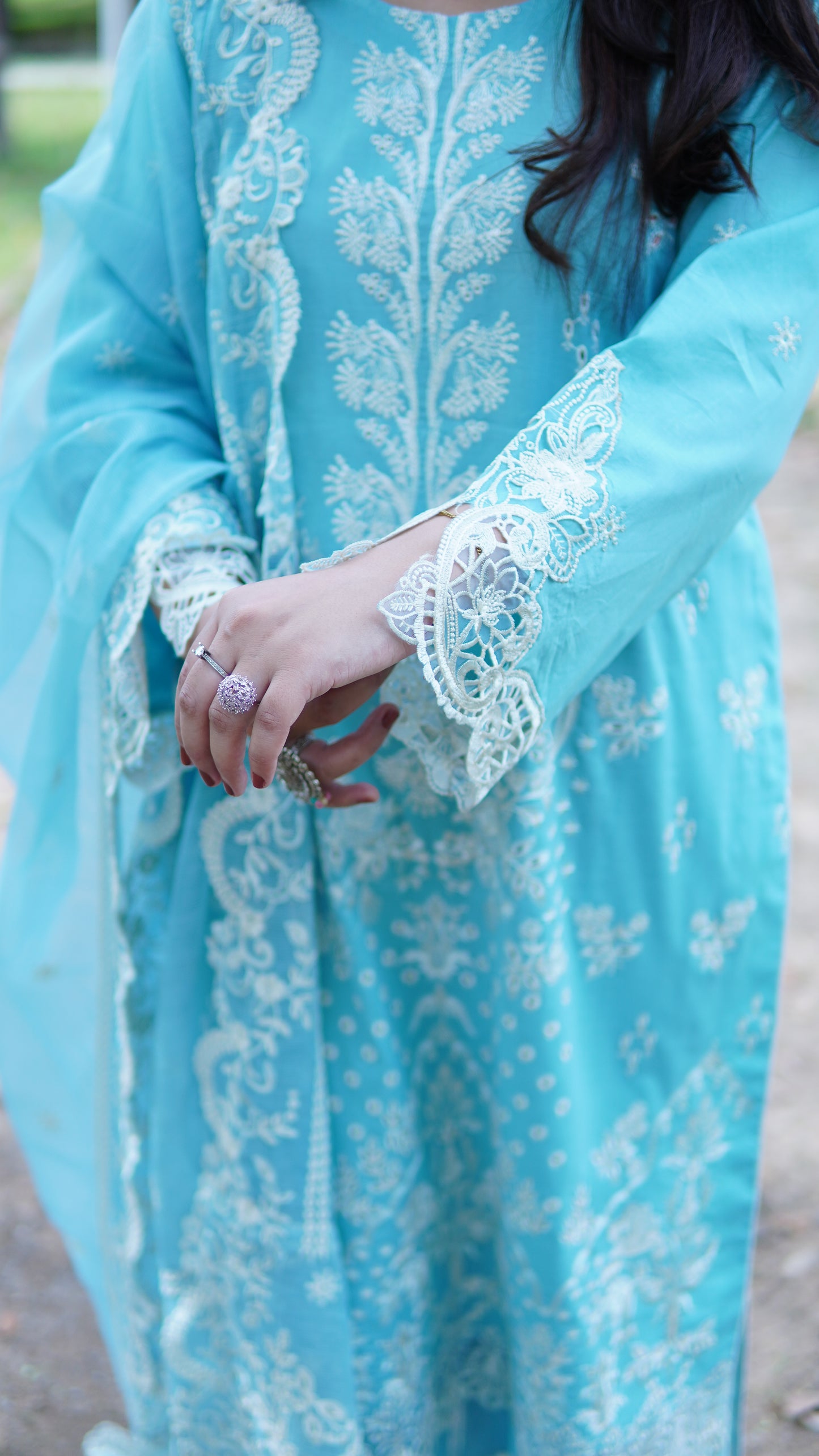 Luxury Ferozi Embroidered Lawn 3 Piece Stitched Suit with Khadi Net Embroidered Dupatta - Menaalpret