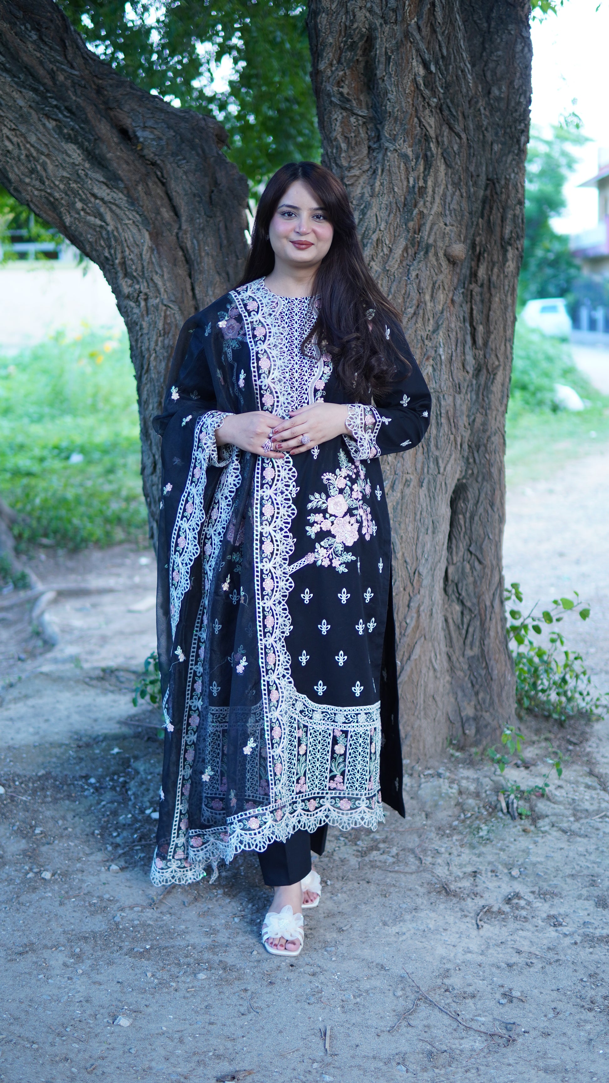 Black Embroidered Luxury Lawn 3 Piece Stitched Suit with Soft Khaddi N –  Menaalpret