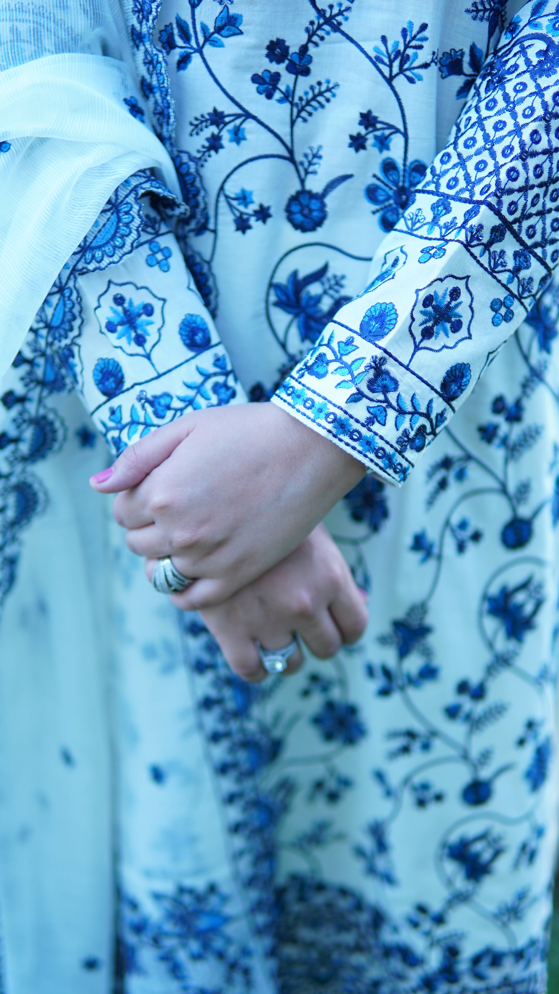 Elegant White & Blue Embroidered 3 Piece Stitched Lawn Suit for Women – Premium Ready to Wear Traditional Pakistani Dress - Menaalpret