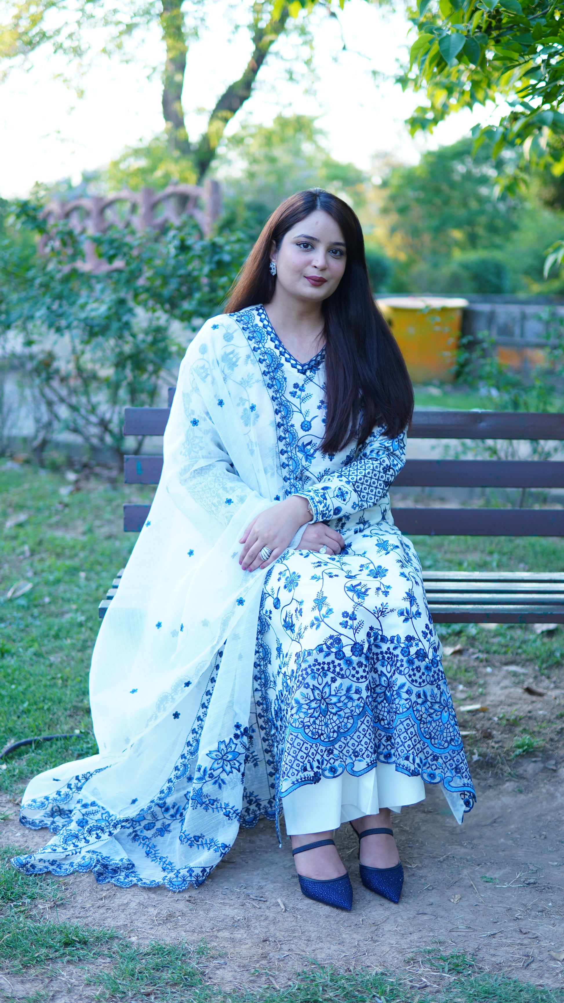 Elegant White & Blue Embroidered 3 Piece Stitched Lawn Suit for Women – Premium Ready to Wear Traditional Pakistani Dress - Menaalpret