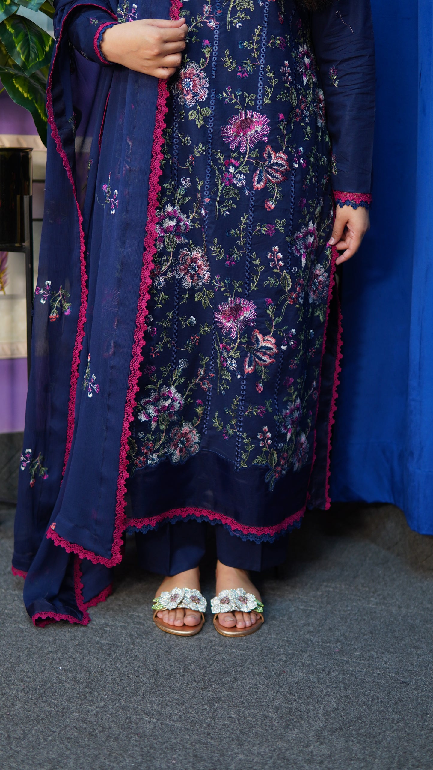 Navy Blue Embroidered 3 Piece Stitched Suit with Embroidered Chiffon D –  Menaalpret