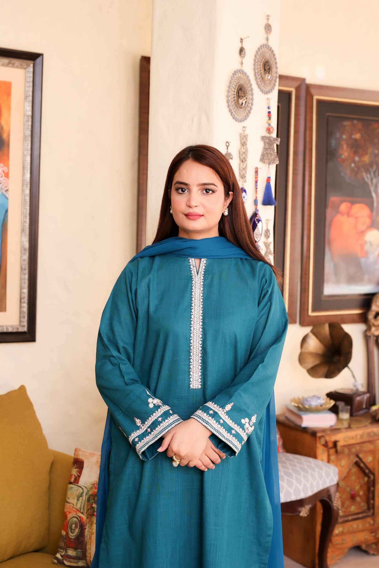 2-Piece Zinc Embroidered Khaddar Stitched Suit - Menaalpret
