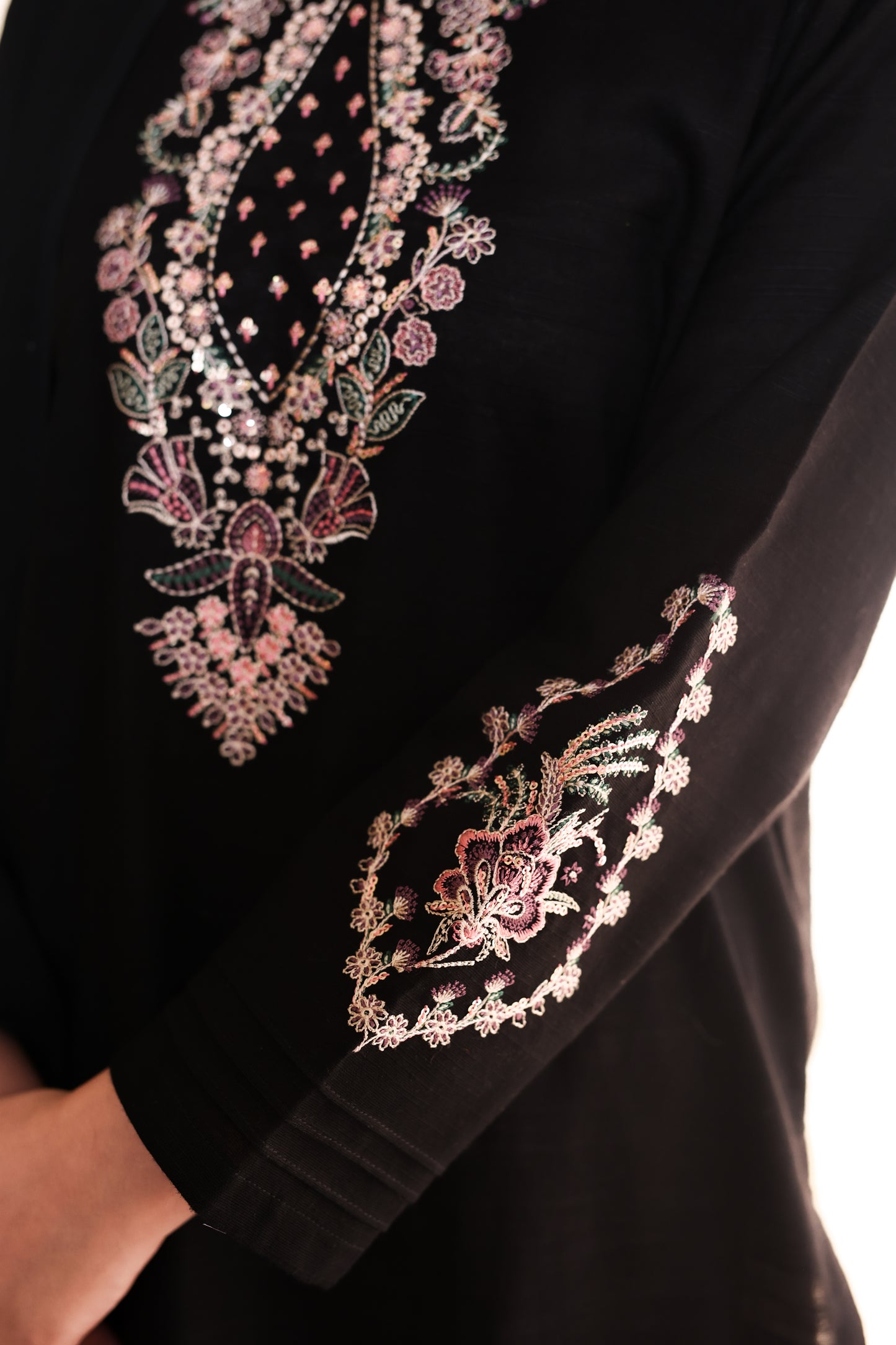 2-Piece Black Embroidered Khaddar Stitched Suit - Menaalpret
